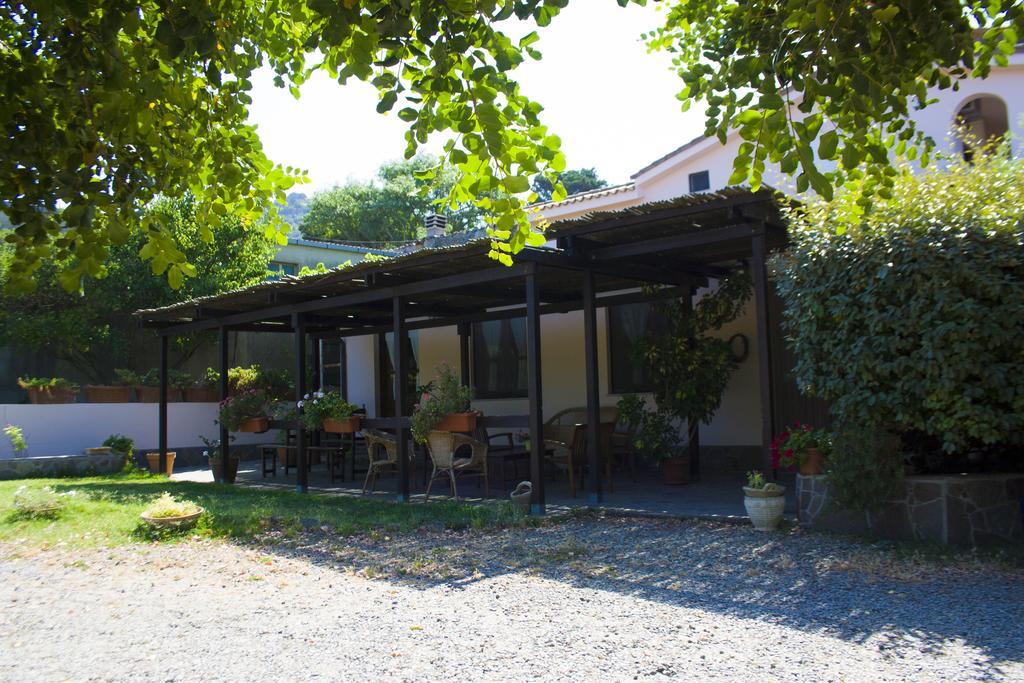 Agriturismo Satanca Villa Арбус Екстериор снимка